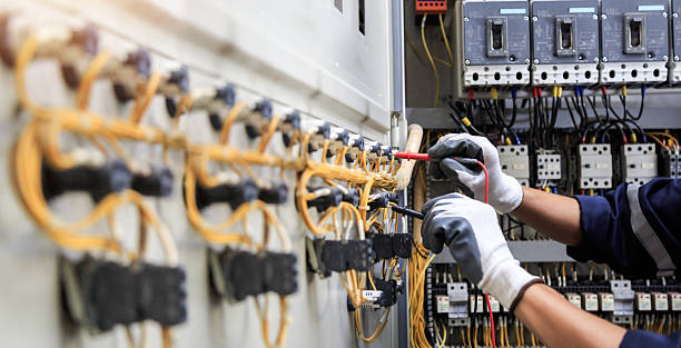 Professional Electrician technician working in Carnegie, PA